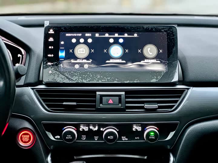 Фото 11 - Honda Accord