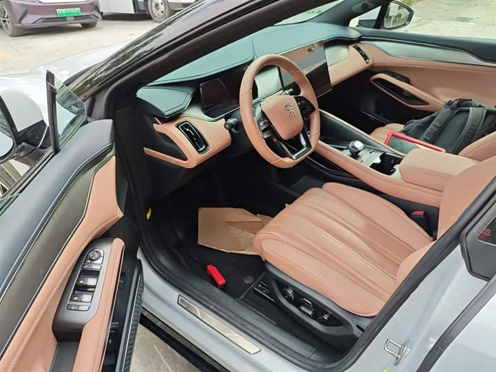 Фото 16 - BYD Song L