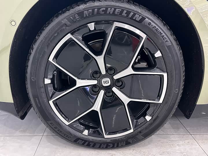 Фото 8 - Xiaomi SU7