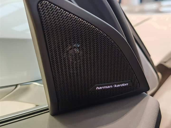 Фото 16 - BMW X3