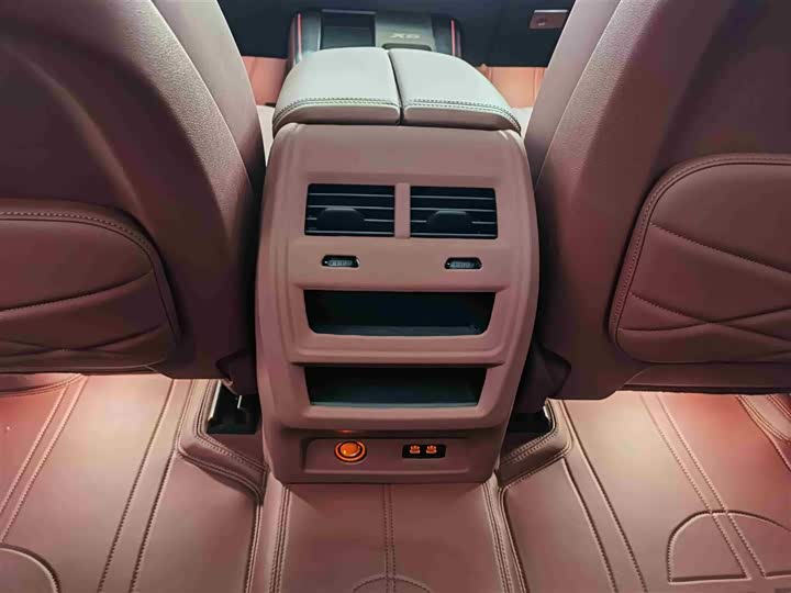 Фото 16 - BMW X5