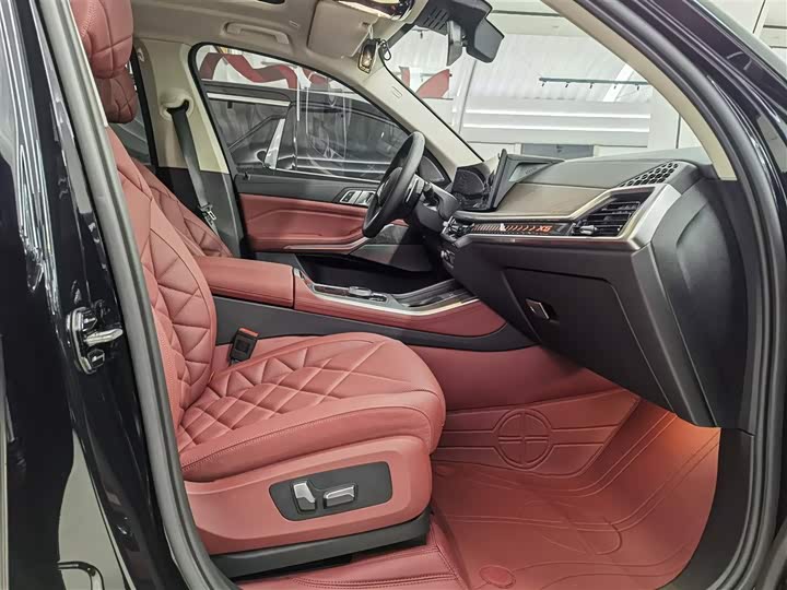 Фото 18 - BMW X5