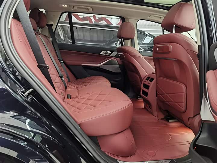 Фото 19 - BMW X5