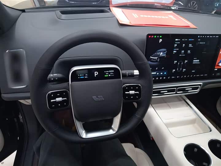 Фото 11 - LiXiang L9