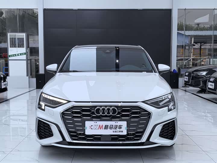 Фото 2 - Audi A3