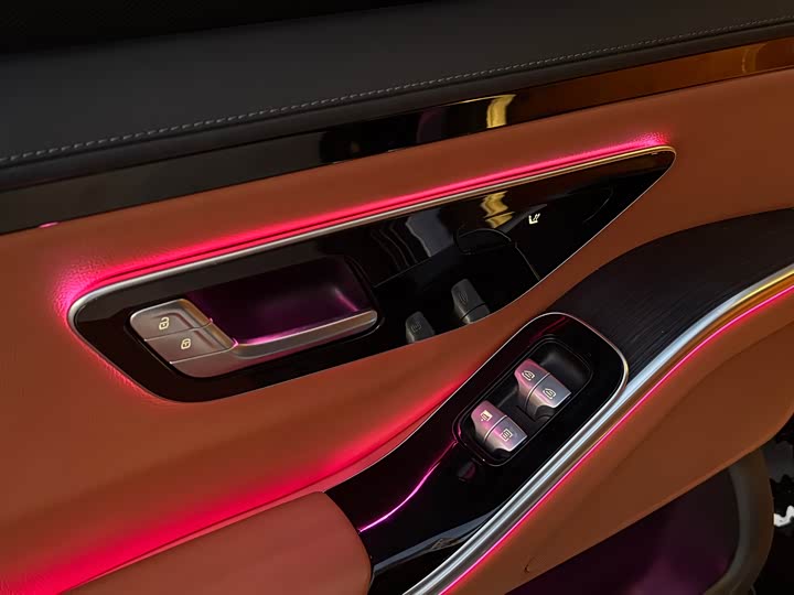 Фото 12 - Mercedes-Benz S-Class