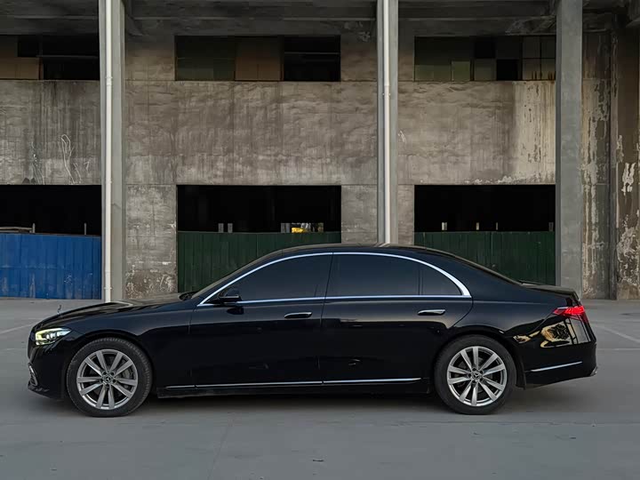 Фото 3 - Mercedes-Benz S-Class