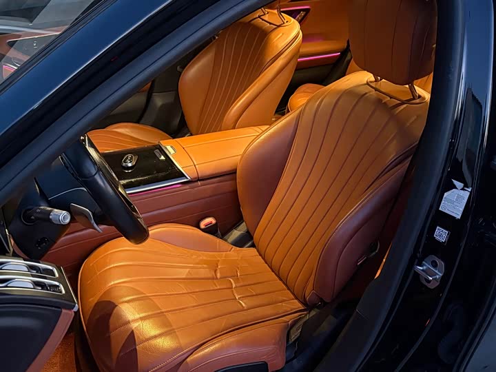 Фото 6 - Mercedes-Benz S-Class