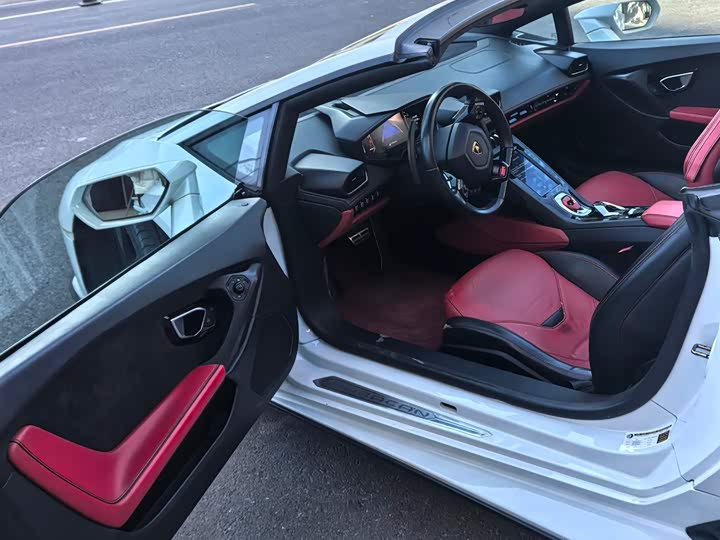 Фото 4 - Lamborghini Huracán