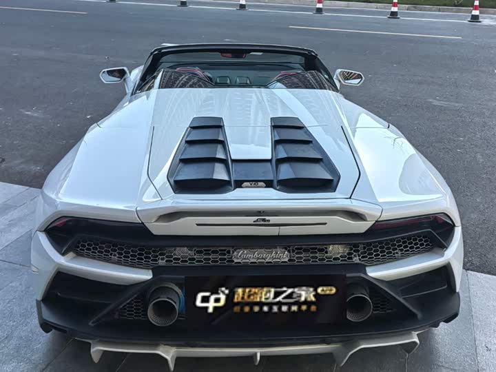 Фото 8 - Lamborghini Huracán