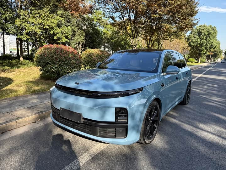 Фото 1 - LiXiang L7