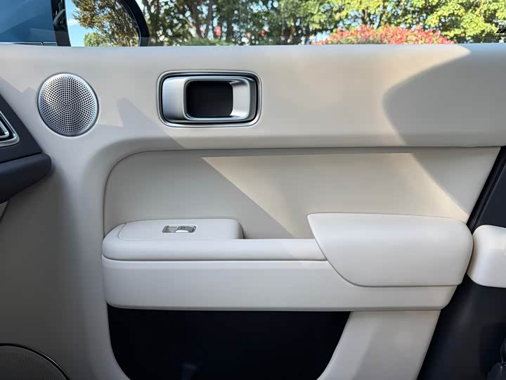 Фото 17 - LiXiang L7