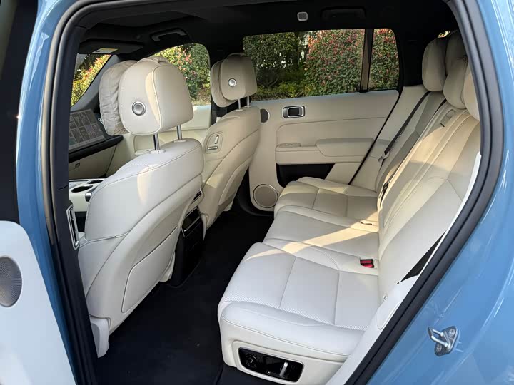 Фото 8 - LiXiang L7