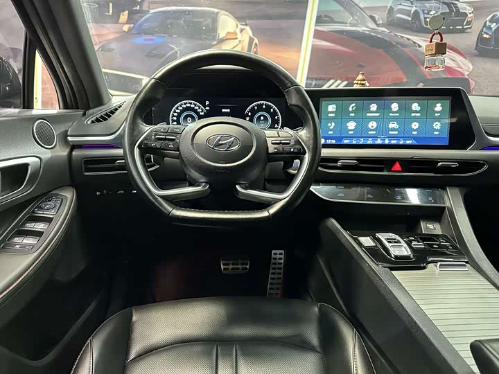 Фото 15 - Hyundai Sonata N Line