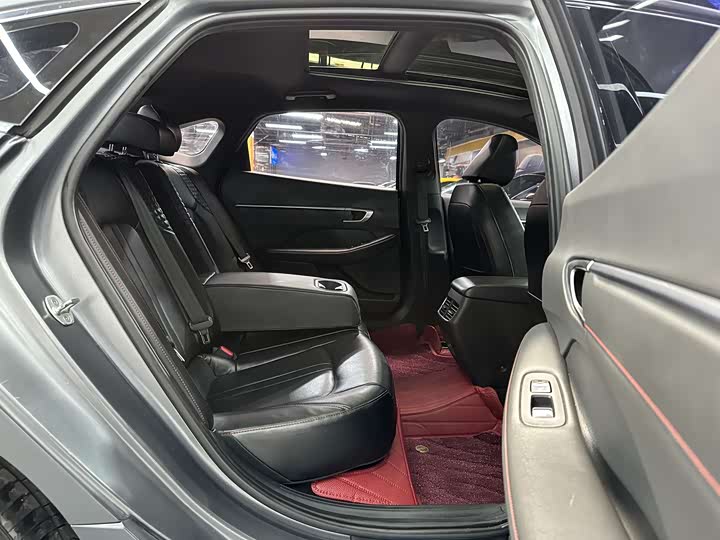 Фото 9 - Hyundai Sonata N Line