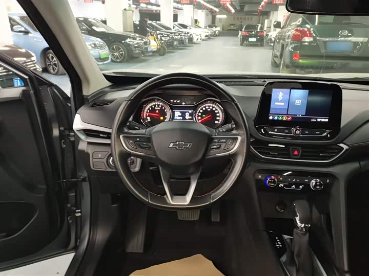 Фото 11 - Chevrolet Orlando