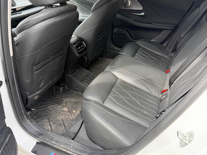 Фото 14 - Chery Arrizo 8