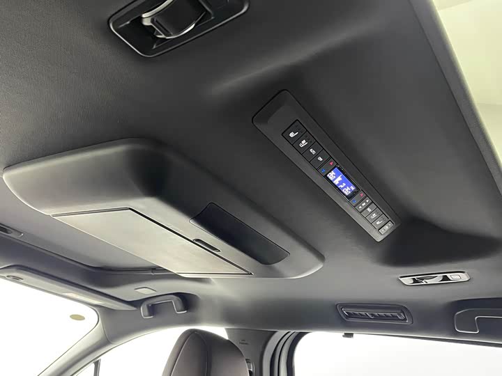 Фото 12 - Toyota Sienna