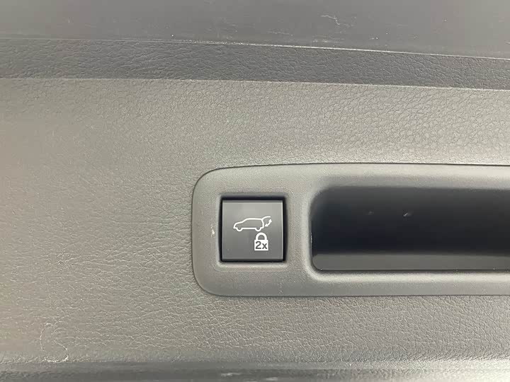 Фото 16 - Toyota Sienna