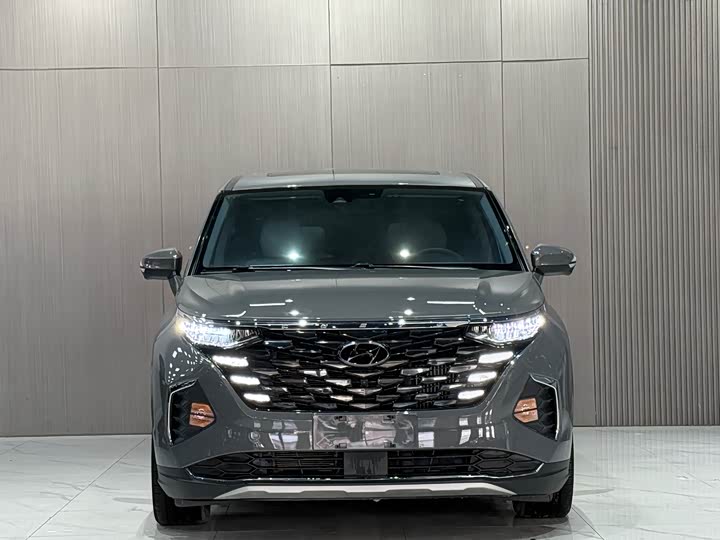 Фото 2 - Hyundai Custo