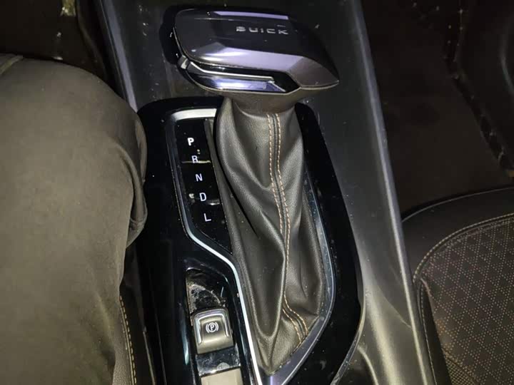 Фото 7 - Buick Verano