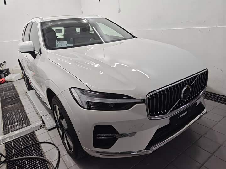 Фото 4 - Volvo XC60 Hybrid
