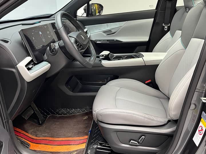 Фото 8 - Changan UNI-T