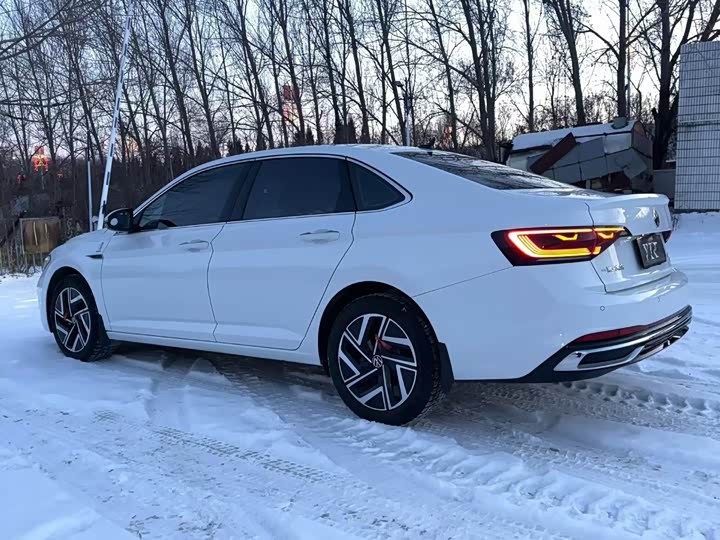 Фото 9 - Volkswagen Sagitar L