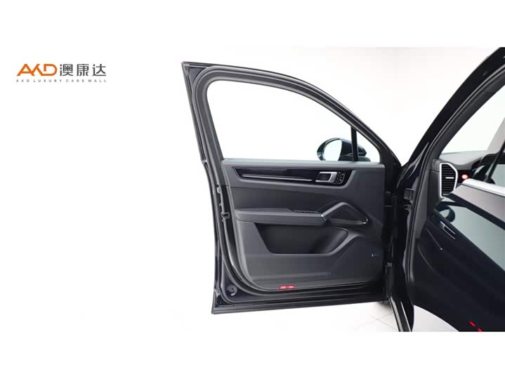 Фото 10 - Porsche Cayenne Hybrid