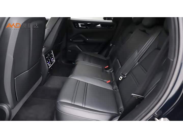 Фото 7 - Porsche Cayenne Hybrid