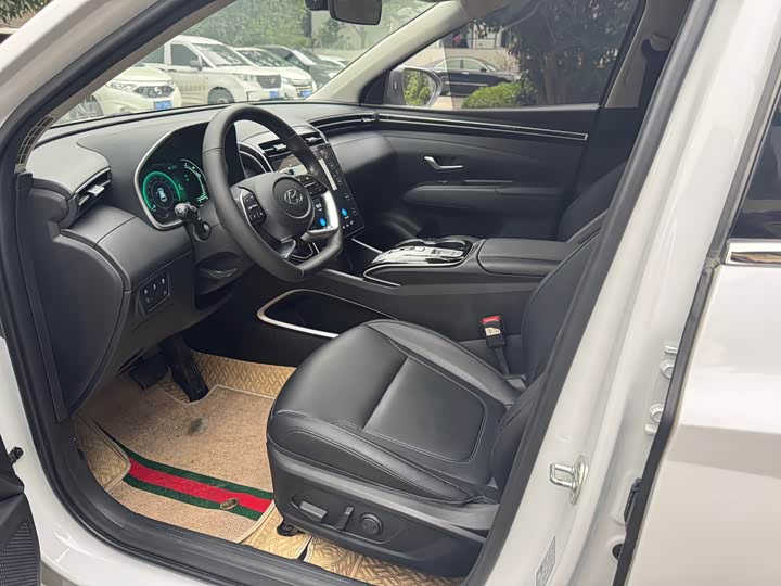 Фото 7 - Hyundai Tucson L