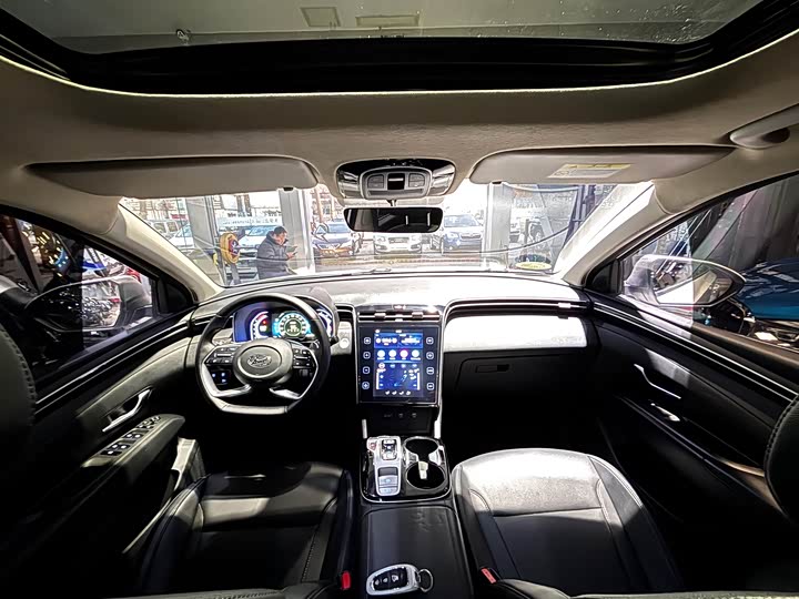 Фото 10 - Hyundai Tucson L