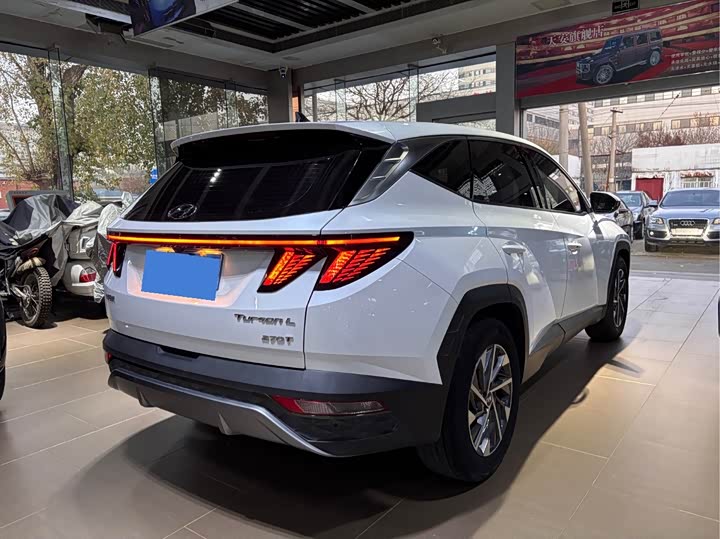 Фото 3 - Hyundai Tucson L