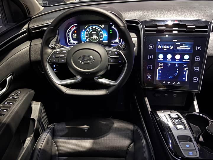 Фото 6 - Hyundai Tucson L