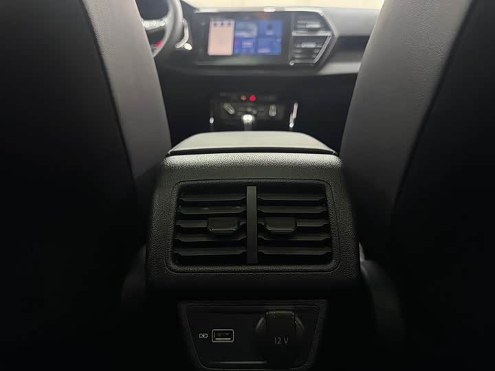 Фото 18 - Jetta VS7