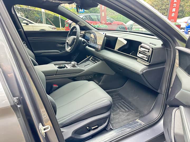 Фото 11 - BYD Qin L