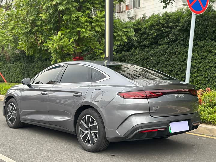 Фото 6 - BYD Qin L