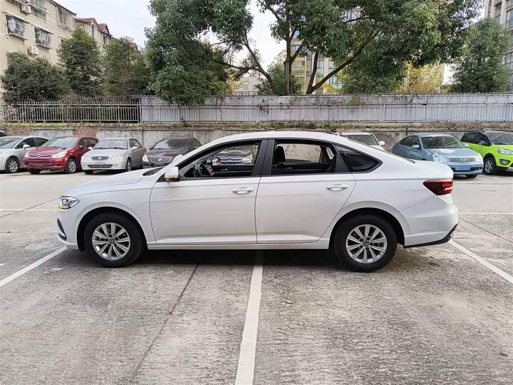 Фото 5 - Volkswagen Lavida