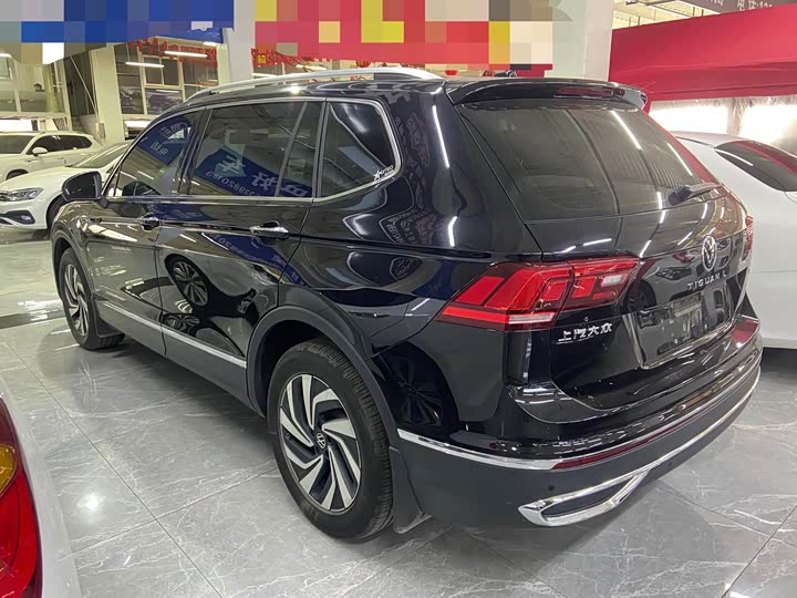 Фото 6 - Volkswagen Tiguan L Pro