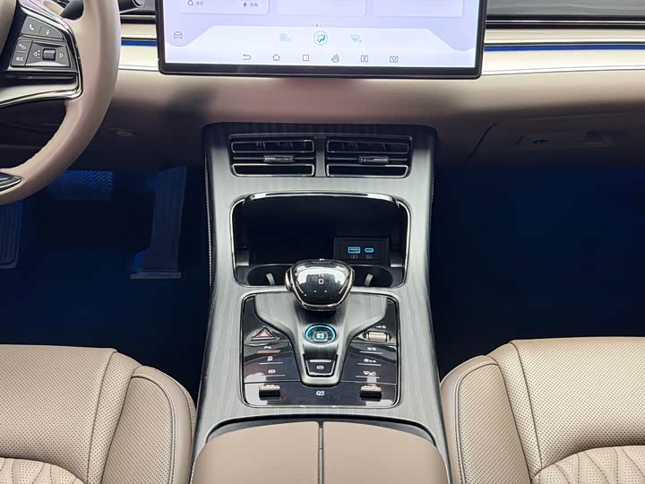 Фото 10 - BYD Han