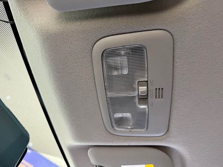 Фото 14 - Toyota Vios