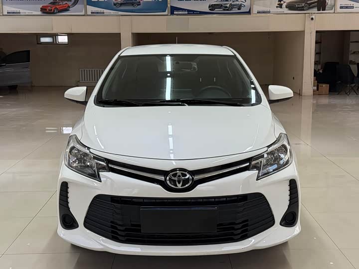 Фото 2 - Toyota Vios