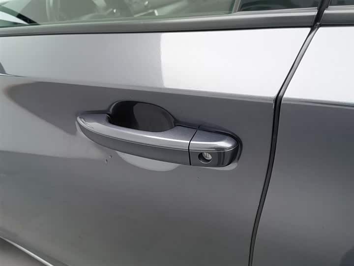 Фото 18 - Honda Accord