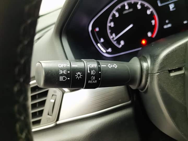 Фото 20 - Honda Accord