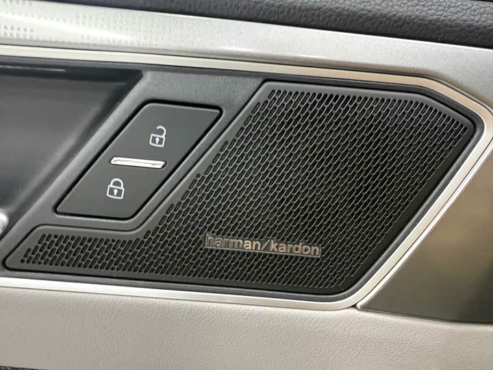 Фото 13 - Volkswagen Tayron X