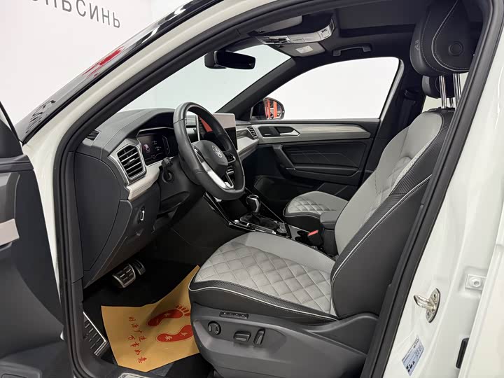 Фото 15 - Volkswagen Tayron X