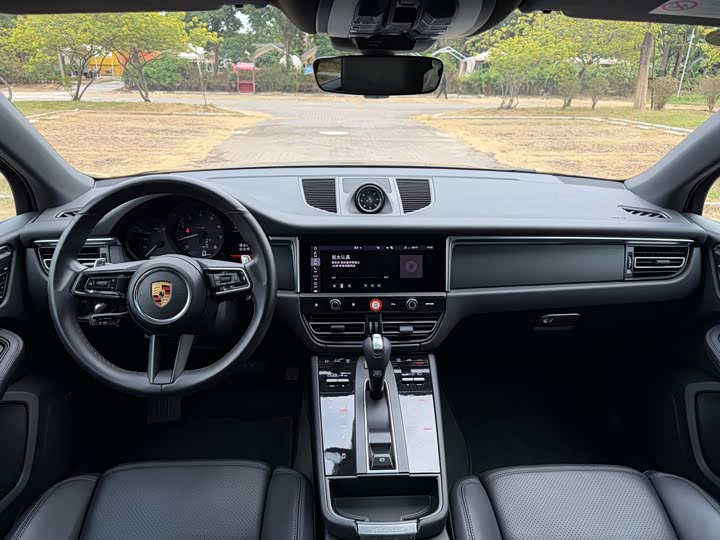 Фото 12 - Porsche Macan