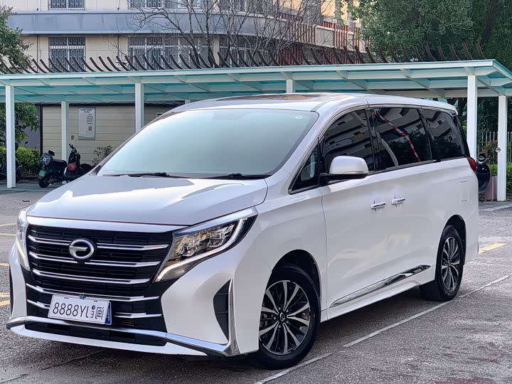 Фото 1 - GAC Trumpchi M8