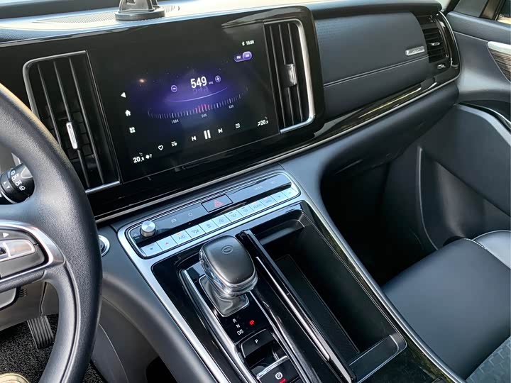 Фото 7 - GAC Trumpchi M8