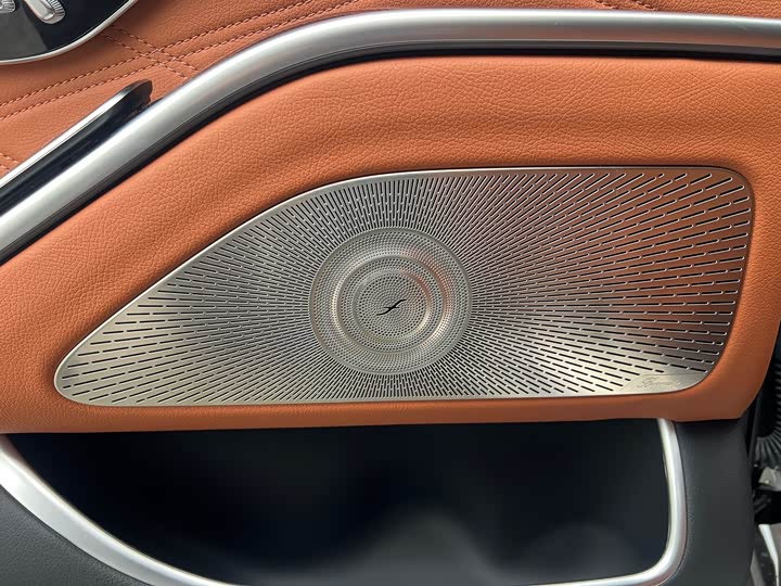 Фото 4 - Mercedes-Benz Maybach S-Class